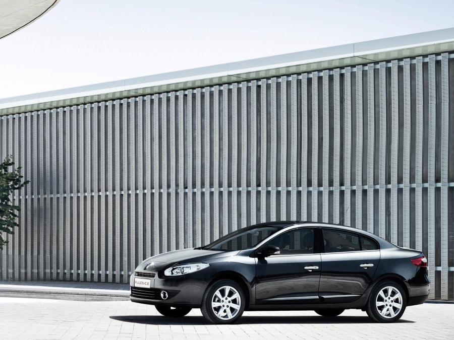  Renault Fluence 2009 года  (фото 21 из 30)